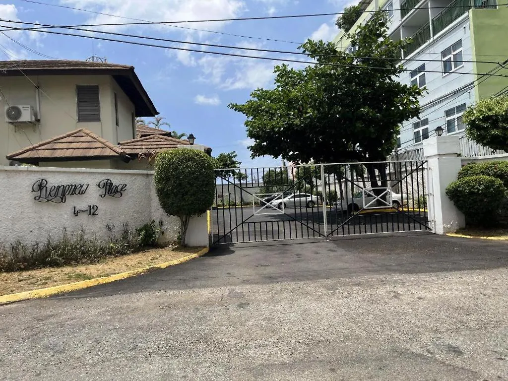 Finest Accommodation Renfrew Place Apt # 41 4--12 Renfrew Rd New Kgn Kingston